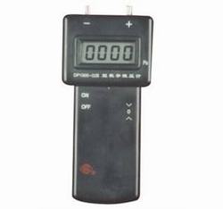 “保定數(shù)顯壓力表3204i“/