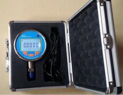 “成都兩層數(shù)字壓力表怎么看“/